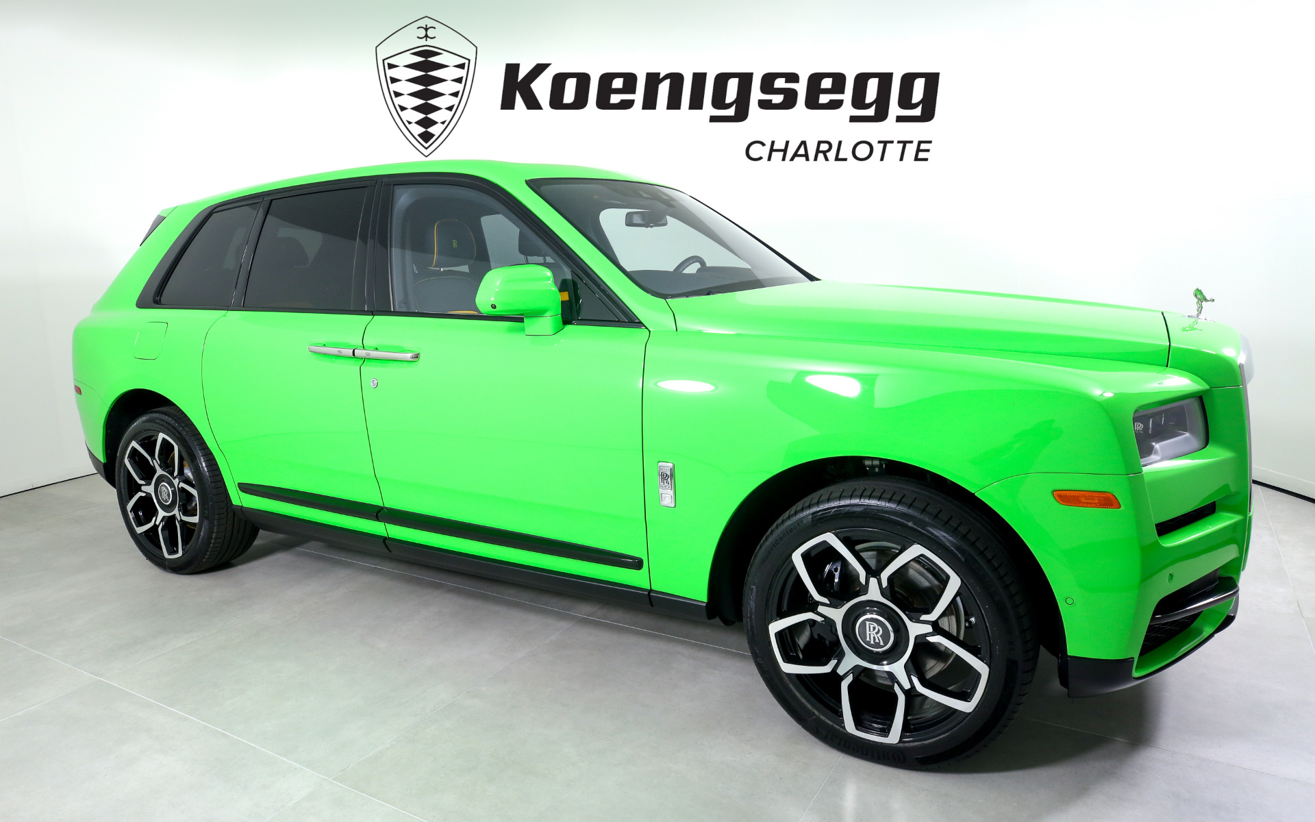 rolls royce cullinan green used  Search for your used car on the parking